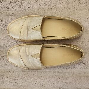 NINE WEST Light Gold Pull on/Slip on Fashion Sneakers Women Size 11 / Bollao